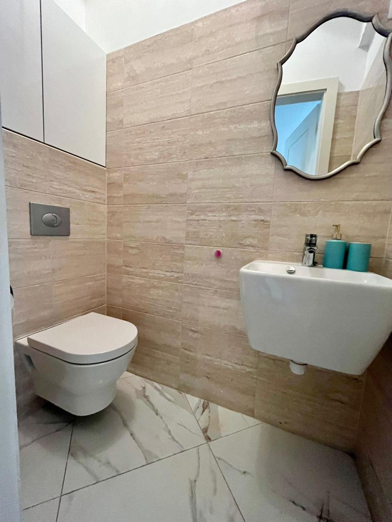 Margaret Bridge Apartment *